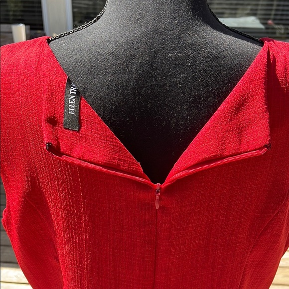 Elegant Red Ellen Tracy  Sleeveless fully lined Dress. Size 14. Side pockets. - Picture 9 of 16